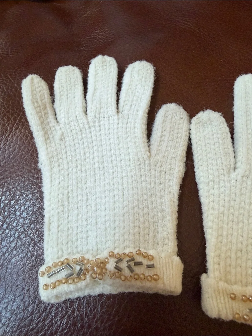 Collectable 1950’s Cream Knit Beaded Trim Baby Gloves